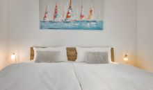 1. Schlafzimmer mit Doppelbett