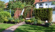Gäste-Terrasse im Garten