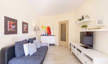 Schlafzimmer mit Doppelbett