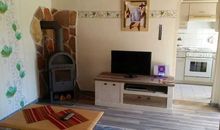 Wohnzimmer mit Kamin
