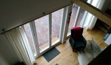 Blick von der Empore in den offenen Wohnbereich