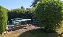 Wohnzimmer Essecke und TV