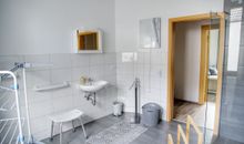 modernes Badezimmer