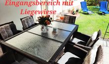Eingangsbereich mit Liegewiese