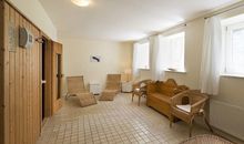 Gutshaus Grubnow Ferienwohnung 4 mit Hund am Wasser Sauna und WLAN incl.