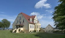 Gutshaus Grubnow Ferienwohnung 4 mit Hund am Wasser Sauna und WLAN incl.