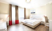 Comfort Hotel tom Kyle
