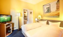 Comfort Hotel tom Kyle