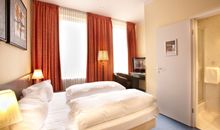Comfort Hotel tom Kyle