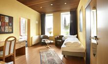 Comfort Hotel tom Kyle