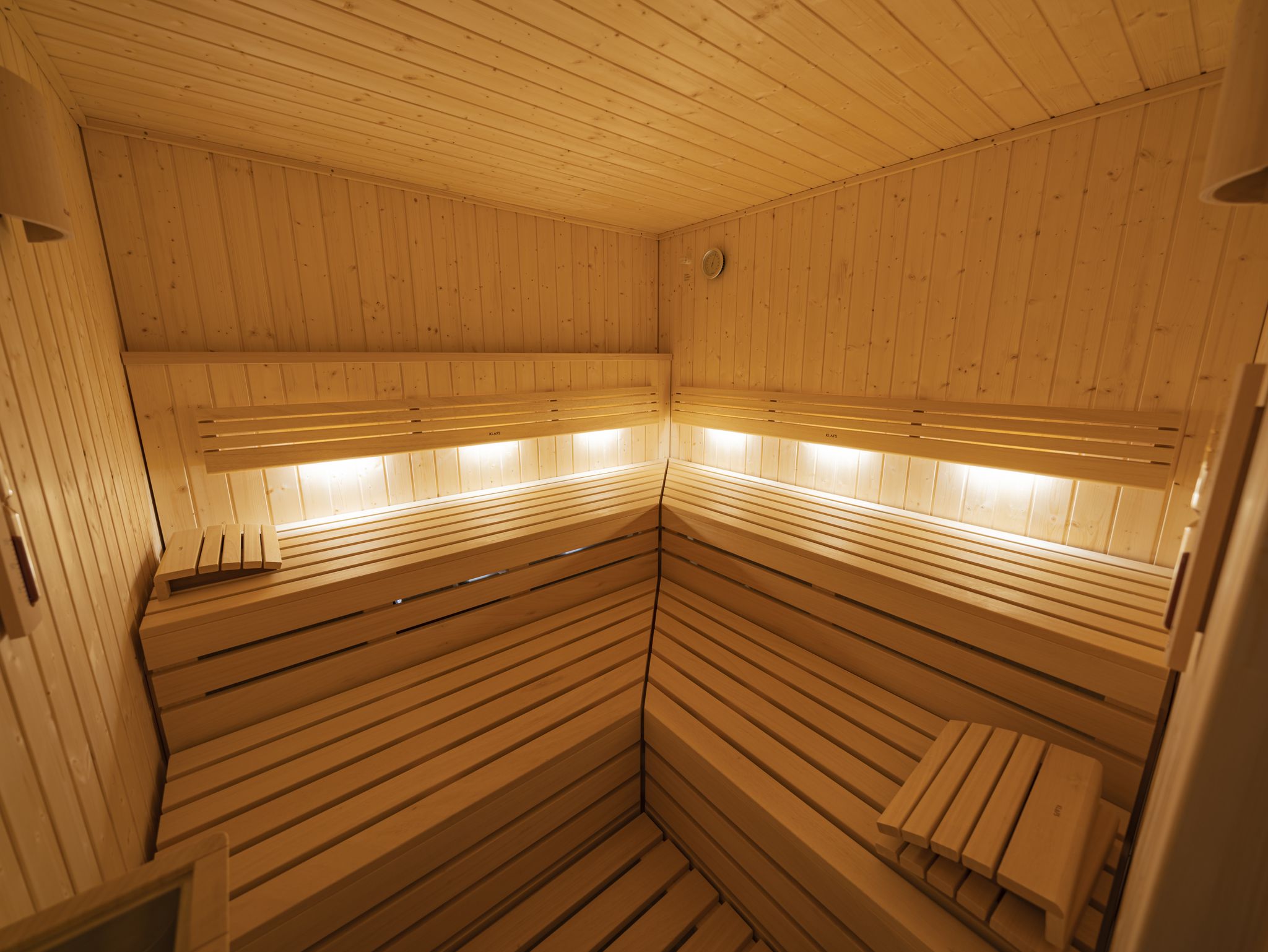 Sauna mit Sitzbereich