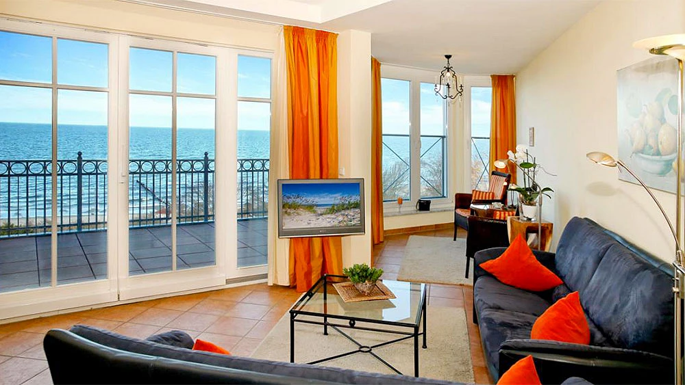 Ferienwohnung mit Balkon und Meerblick