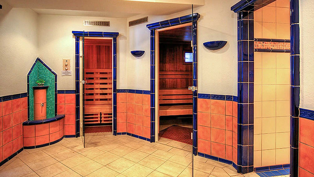 Wellnessbereich mit Sauna