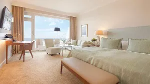 suite with a view of the sea
