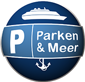Parken und Meer bietet Kreuzfahrttouristen einen sicheren Parkplatz.