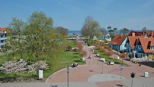 Blick vom Haus des Gastes Richtung Seebrücke und Ostsee