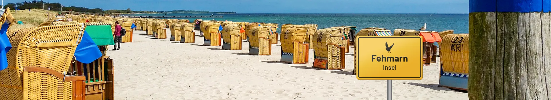 Insel Fehmarn – Strandkörbe am Strand der Insel