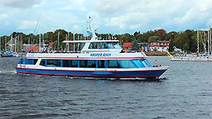Hafenrundfahrt in Rostock | weitere Informationen anzeigen Hafenrundfahrt in Rostock | weitere Informationen anzeigen