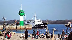 Hafenrundfahrt Travemünde – Lübeck | weitere Informationen anzeigen Hafenrundfahrt Travemünde – Lübeck | weitere Informationen anzeigen