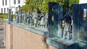 Warnemünder Umgangsbrunnen – eine Tradition in Bronze gegossen