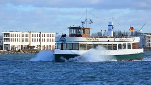 Fahrgastschifffahrt kostengünstig mit der RostockCARD
