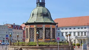 Wasserkunst auf dem Marktplatz Wasserkunst auf dem Marktplatz